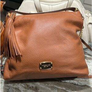 Michael Kors beautiful pebbled leather handbag.great condition.
